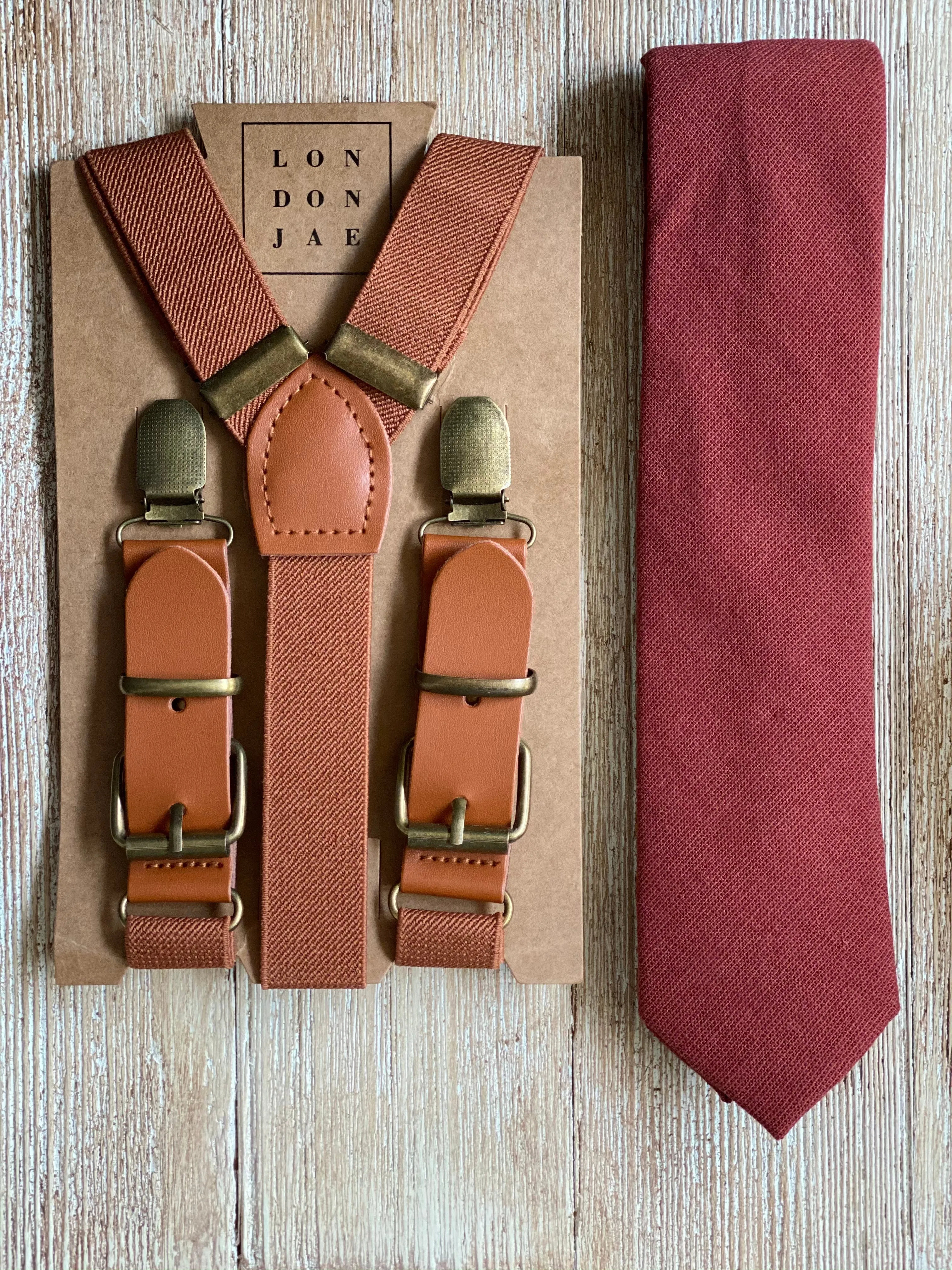 Cognac Brown Buckle With Terracotta Bow Tie Set