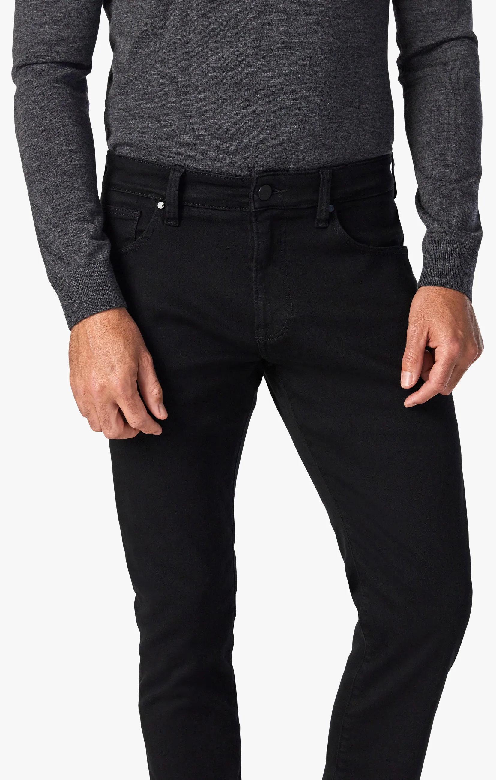 Cool Tapered Leg Jeans in Black Urban