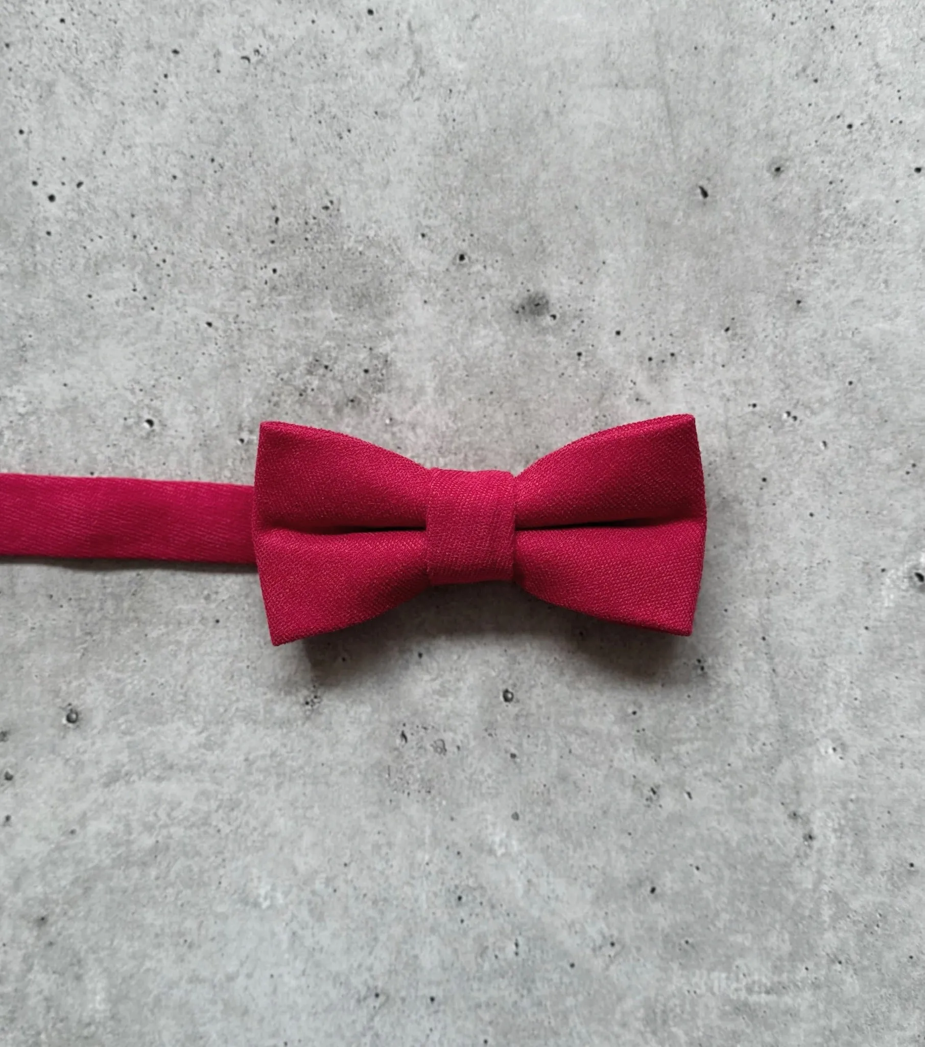 Deep Fuchsia Cotton Bow Tie