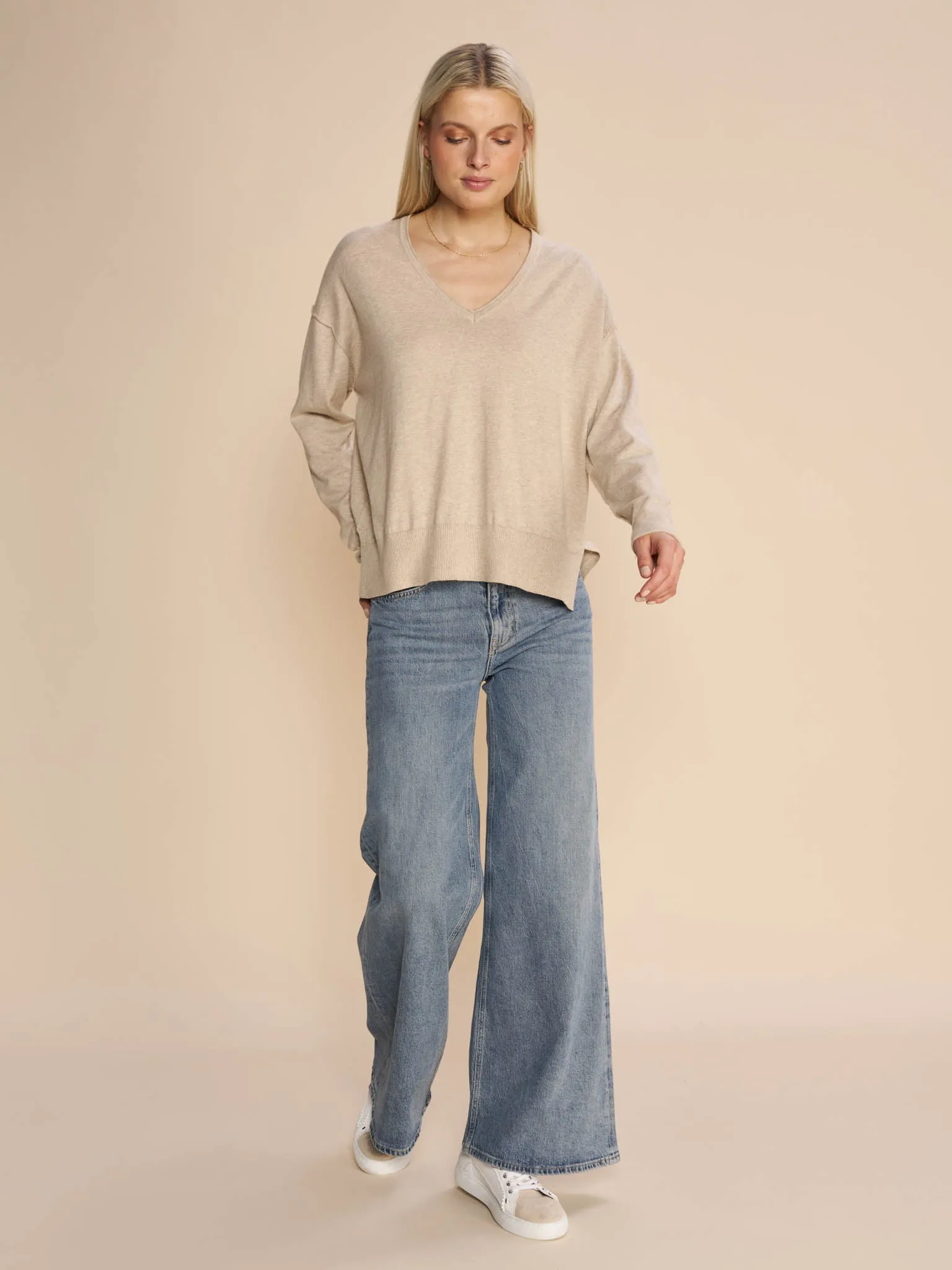 MMTani V-neck Knit