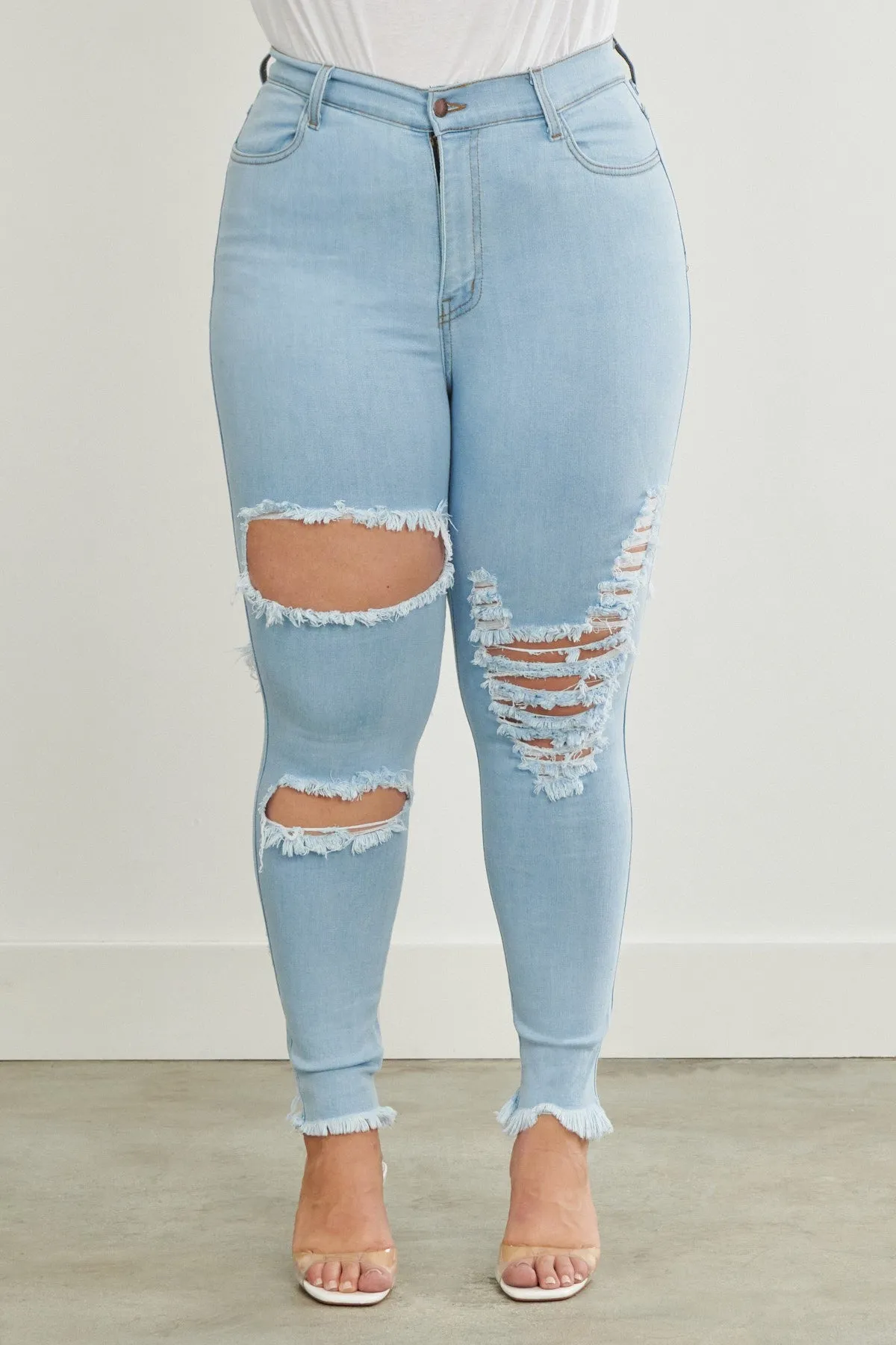 PLUS Klaudia Distressed Jeans