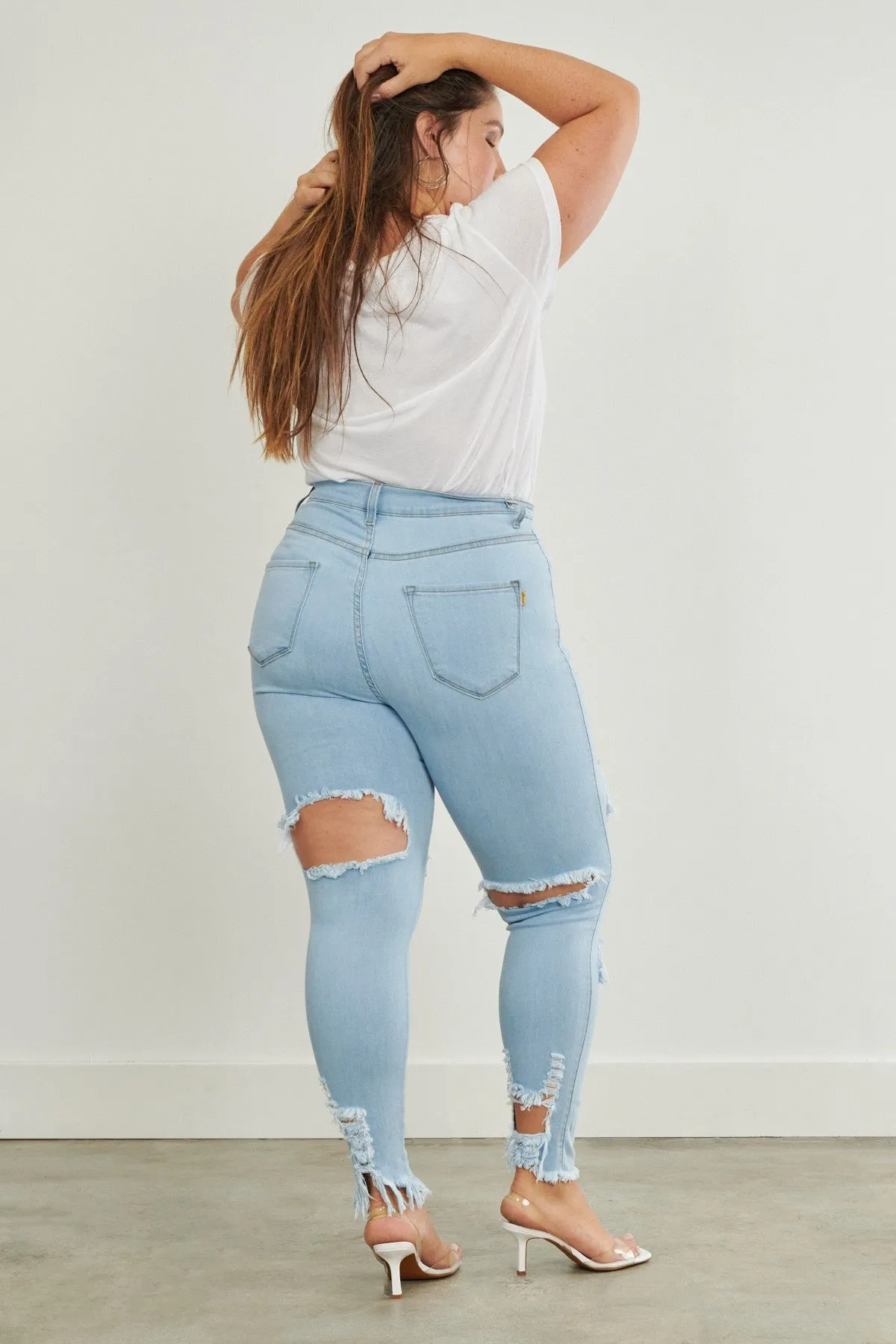 PLUS Klaudia Distressed Jeans